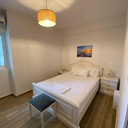 Sea Through Apartment Anavissos Анависос Екстериор снимка