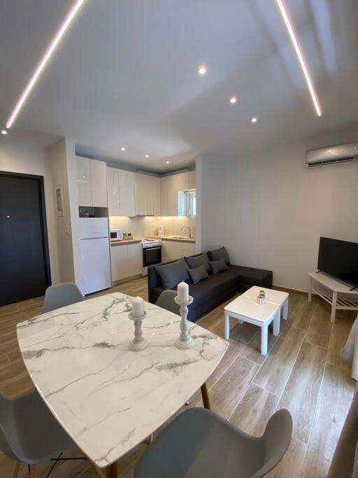 Sea Through Apartment Anavissos Анависос Екстериор снимка