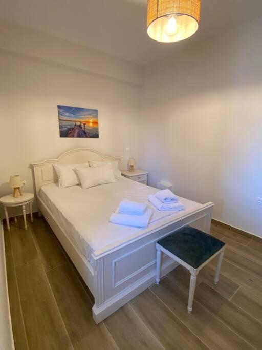 Sea Through Apartment Anavissos Анависос Екстериор снимка